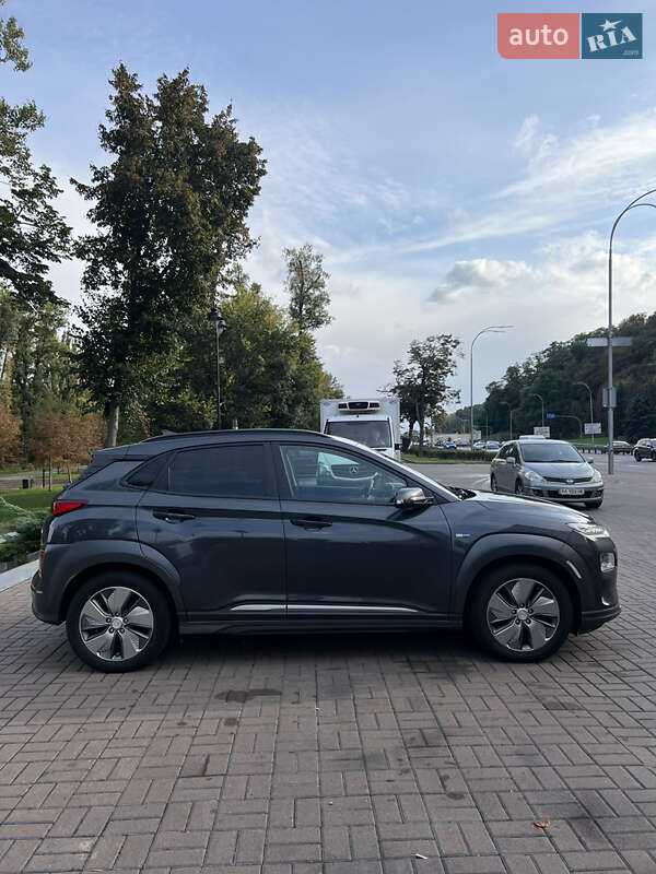 Позашляховик / Кросовер Hyundai Kona Electric 2018 в Обухові фото 16 Позашляховик / Кросовер Hyundai Kona Electric 2018 в Обухові