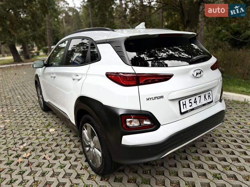 Внедорожник / Кроссовер Hyundai Kona Electric 2020 в Буче