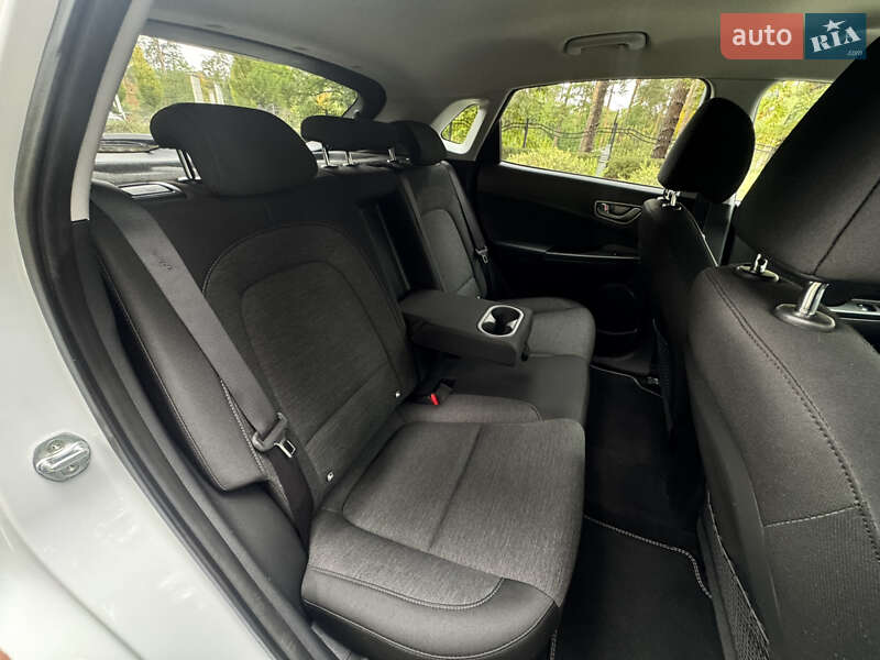 Внедорожник / Кроссовер Hyundai Kona Electric 2020 в Буче