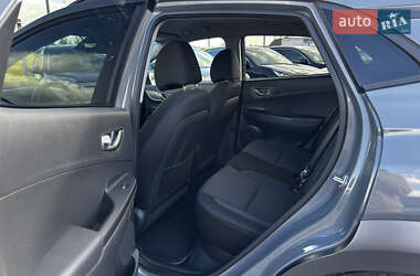 Внедорожник / Кроссовер Hyundai Kona Electric 2020 в 