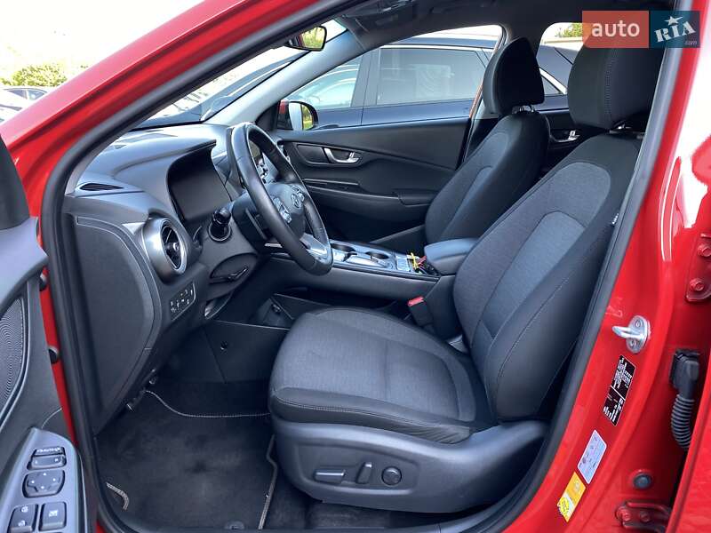 Внедорожник / Кроссовер Hyundai Kona Electric 2021 в Львове фото 29 Внедорожник / Кроссовер Hyundai Kona Electric 2021 в Львове