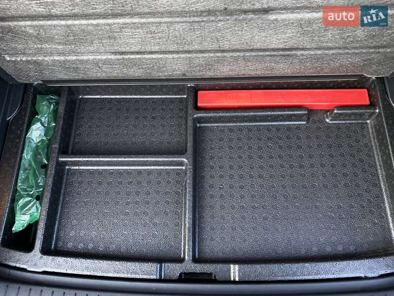 Внедорожник / Кроссовер Hyundai Kona Electric 2021 в Львове фото 68 Внедорожник / Кроссовер Hyundai Kona Electric 2021 в Львове