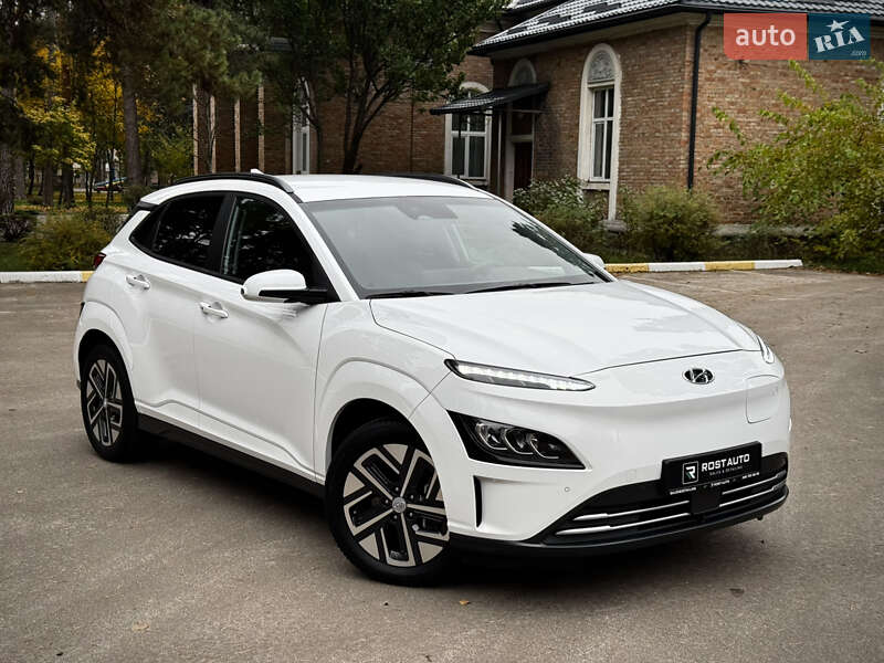 Позашляховик / Кросовер Hyundai Kona Electric 2022 в Києві