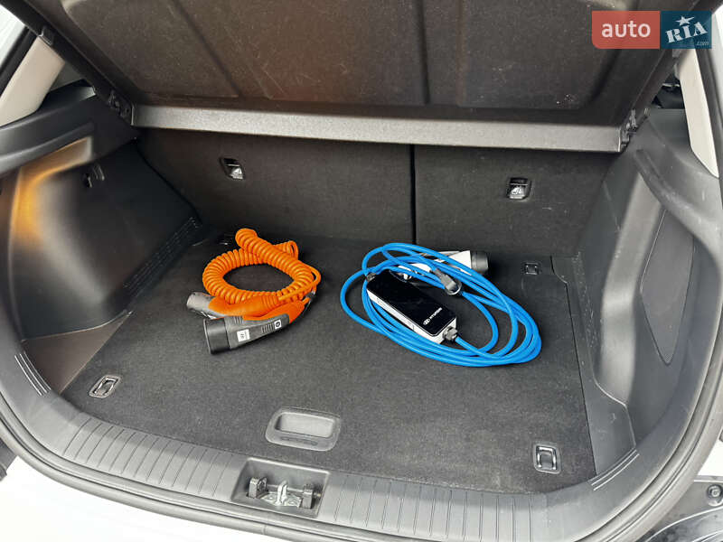 Позашляховик / Кросовер Hyundai Kona Electric 2022 в Києві