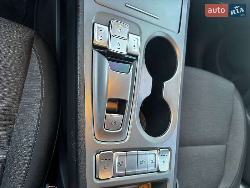 Внедорожник / Кроссовер Hyundai Kona Electric 2022 в Збараже