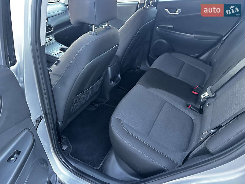 Внедорожник / Кроссовер Hyundai Kona Electric 2022 в Збараже