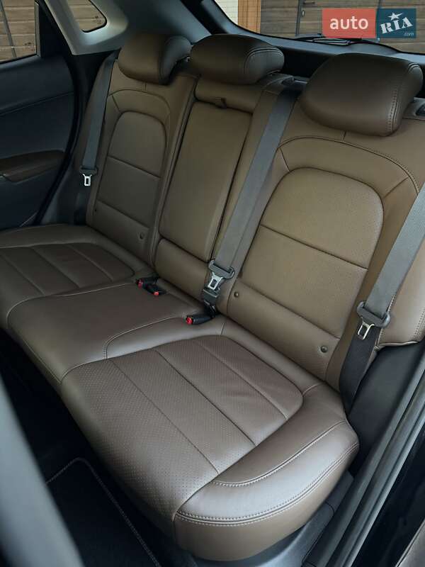 Позашляховик / Кросовер Hyundai Kona Electric 2020 в Чернівцях