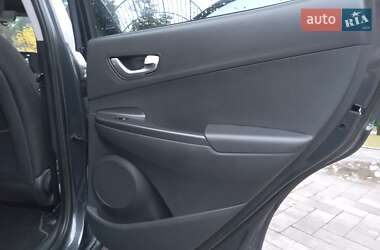 Позашляховик / Кросовер Hyundai Kona Electric 2022 в  фото 36 Позашляховик / Кросовер Hyundai Kona Electric 2022 в