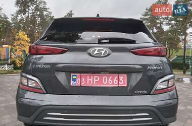 Позашляховик / Кросовер Hyundai Kona Electric 2022 в  фото 12 Позашляховик / Кросовер Hyundai Kona Electric 2022 в