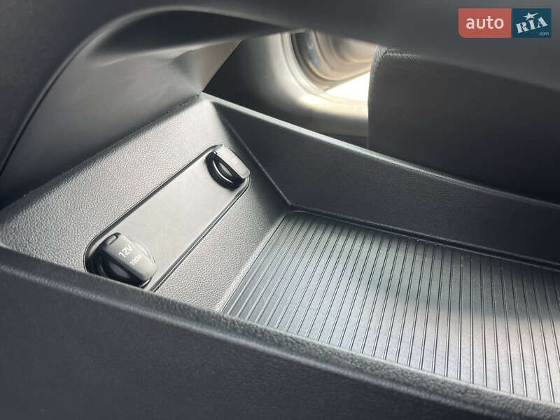 Внедорожник / Кроссовер Hyundai Kona Electric 2020 в Виннице фото 45 Внедорожник / Кроссовер Hyundai Kona Electric 2020 в Виннице