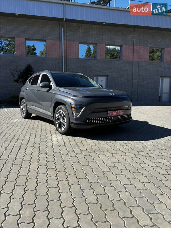 Внедорожник / Кроссовер Hyundai Kona Electric 2024 в 