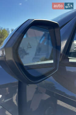 Внедорожник / Кроссовер Hyundai Kona Electric 2024 в 