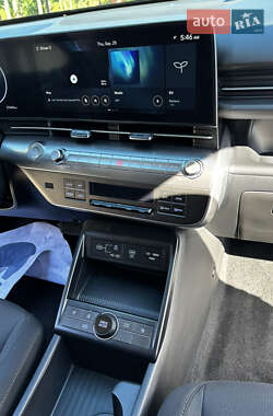 Внедорожник / Кроссовер Hyundai Kona Electric 2024 в 