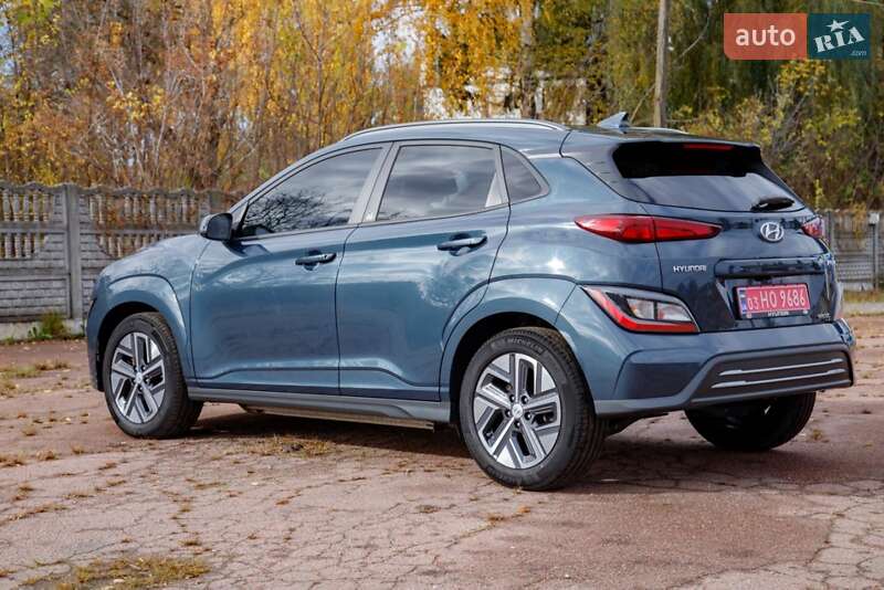 Внедорожник / Кроссовер Hyundai Kona Electric 2022 в Бердичеве