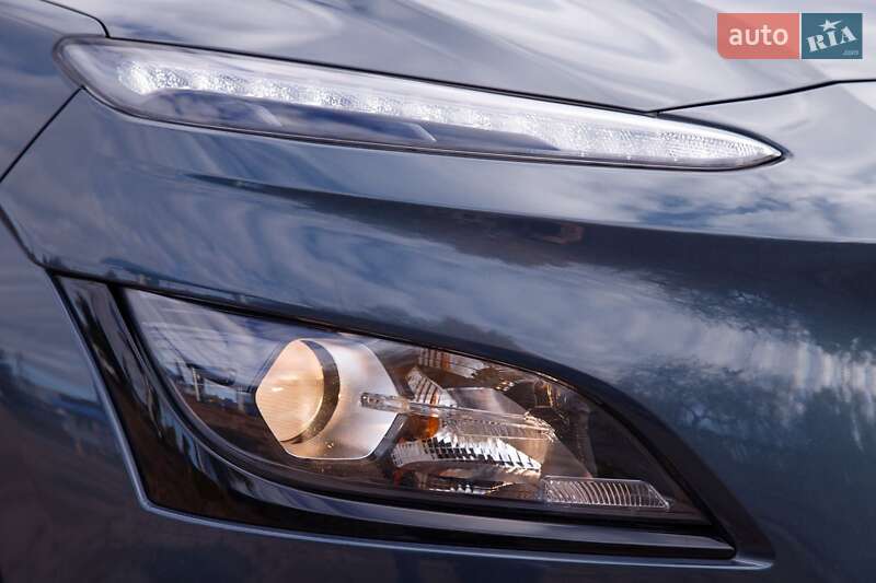 Внедорожник / Кроссовер Hyundai Kona Electric 2022 в Бердичеве