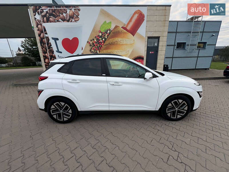 Позашляховик / Кросовер Hyundai Kona Electric 2021 в Житомирі