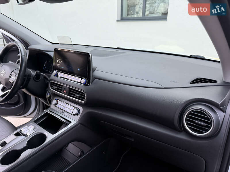 Позашляховик / Кросовер Hyundai Kona Electric 2020 в Луцьку фото 45 Позашляховик / Кросовер Hyundai Kona Electric 2020 в Луцьку