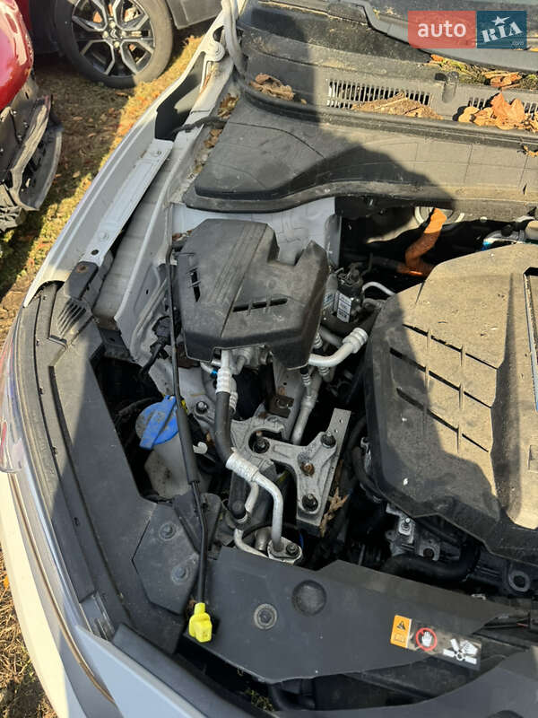 Позашляховик / Кросовер Hyundai Kona Electric 2020 в Рівному