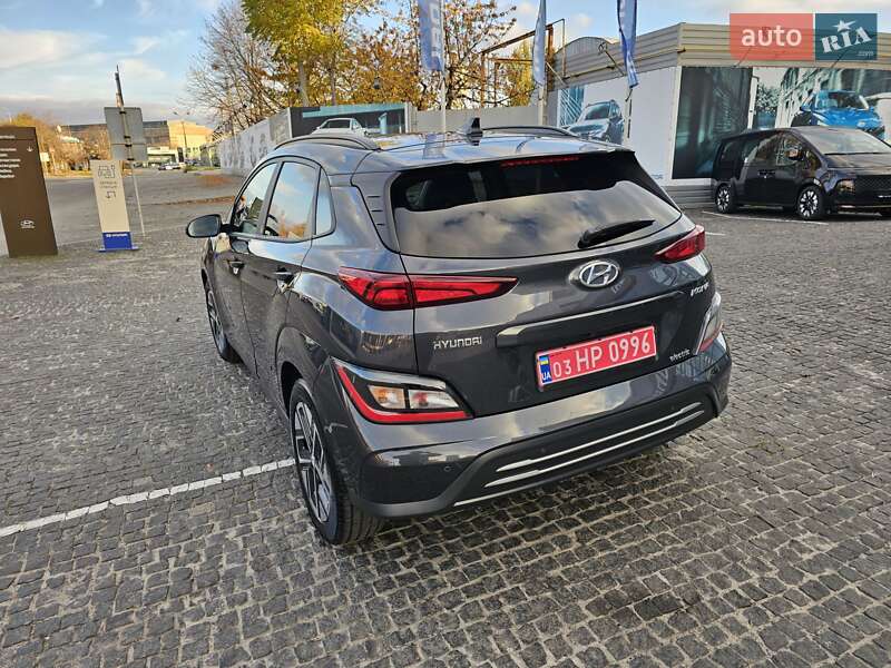 Внедорожник / Кроссовер Hyundai Kona Electric 2022 в Днепре