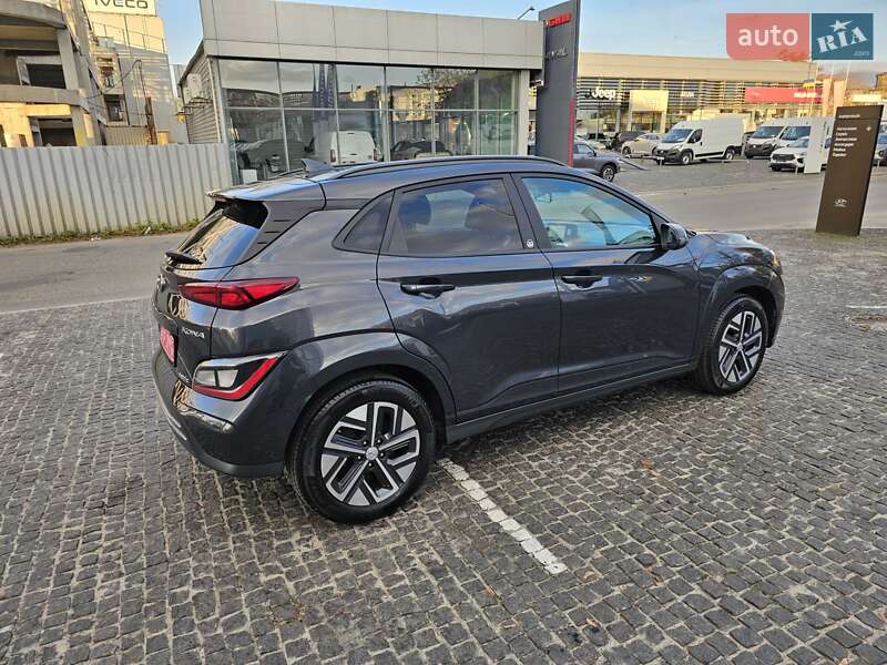 Внедорожник / Кроссовер Hyundai Kona Electric 2022 в Днепре