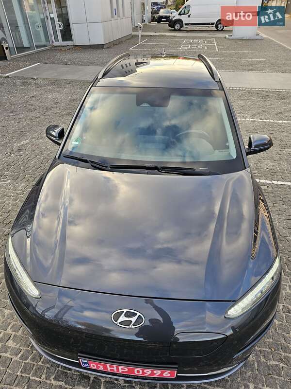 Внедорожник / Кроссовер Hyundai Kona Electric 2022 в Днепре