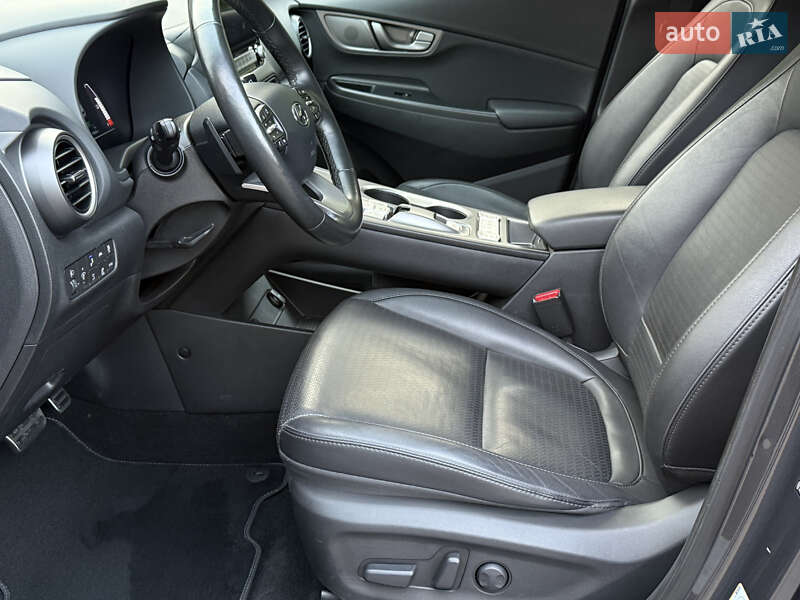 Внедорожник / Кроссовер Hyundai Kona Electric 2020 в Ровно