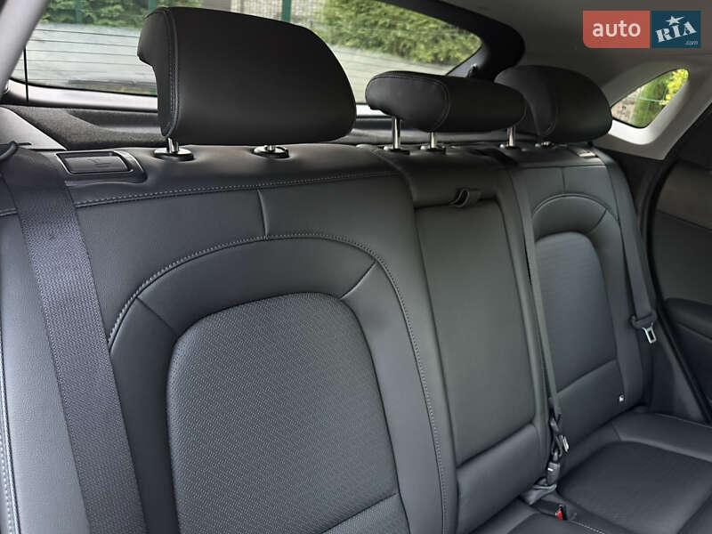 Внедорожник / Кроссовер Hyundai Kona Electric 2020 в Ровно