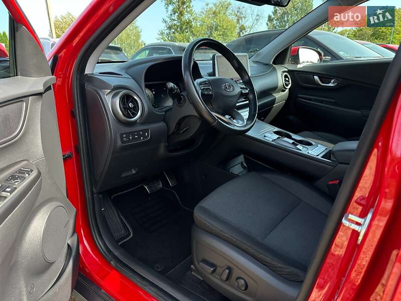 Внедорожник / Кроссовер Hyundai Kona Electric 2021 в Львове