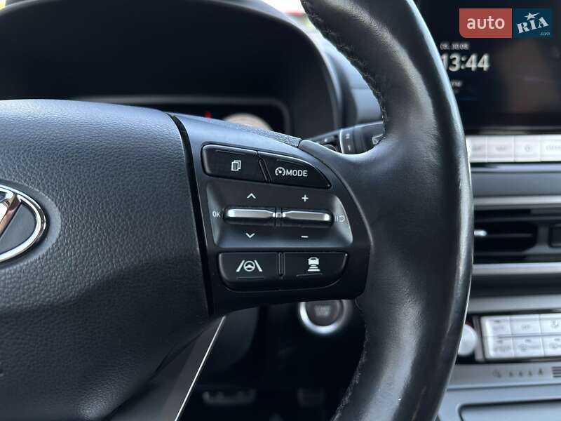 Внедорожник / Кроссовер Hyundai Kona Electric 2021 в Львове