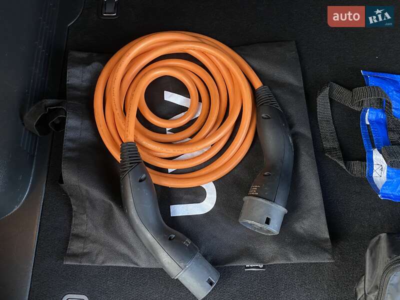 Внедорожник / Кроссовер Hyundai Kona Electric 2021 в Львове