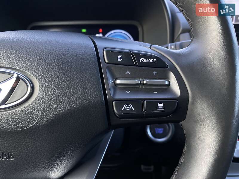 Внедорожник / Кроссовер Hyundai Kona Electric 2021 в Львове