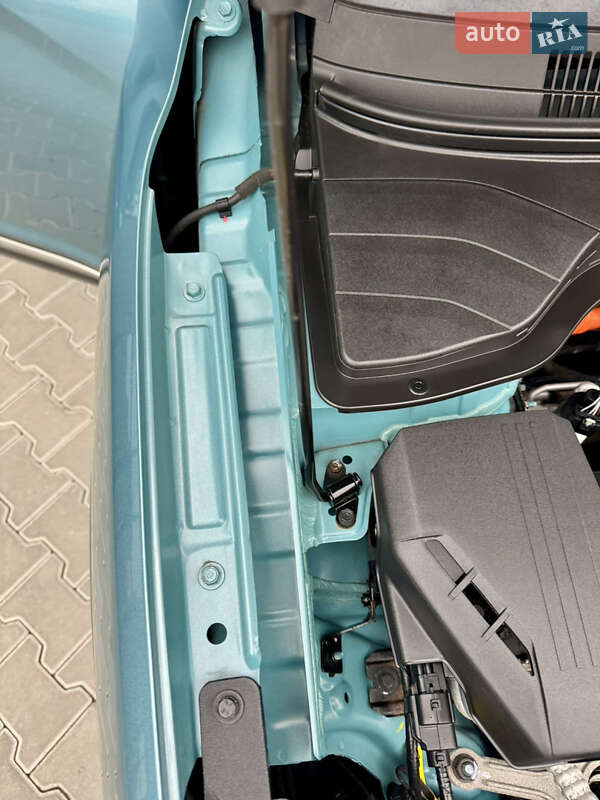 Позашляховик / Кросовер Hyundai Kona Electric 2020 в Івано-Франківську