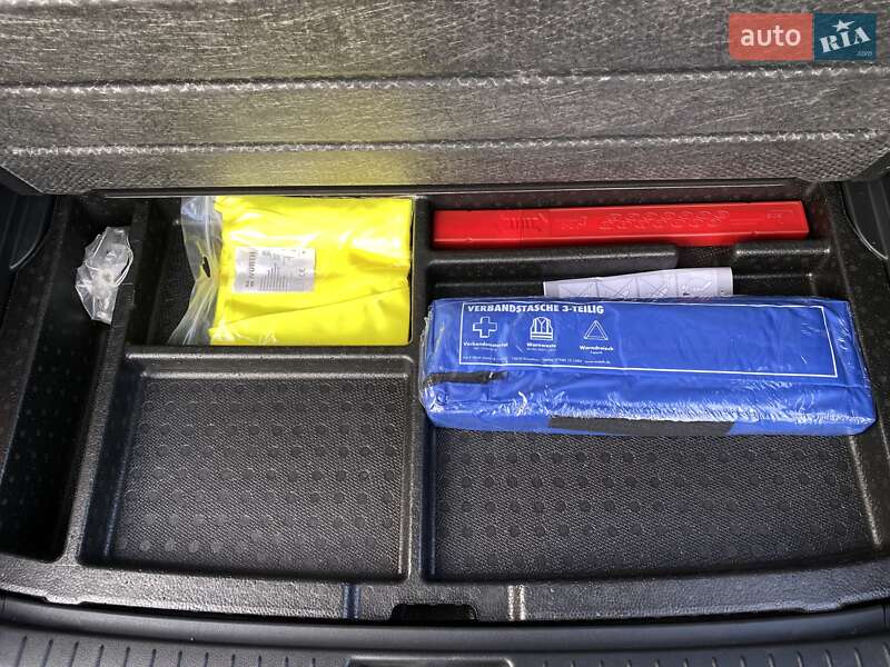 Внедорожник / Кроссовер Hyundai Kona Electric 2022 в Львове