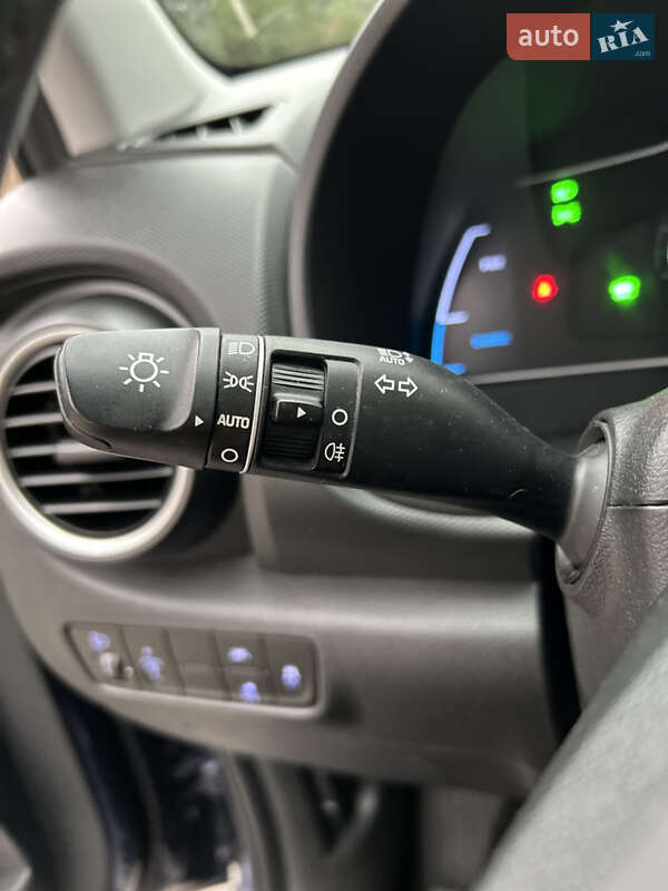 Позашляховик / Кросовер Hyundai Kona Electric 2020 в Дніпрі