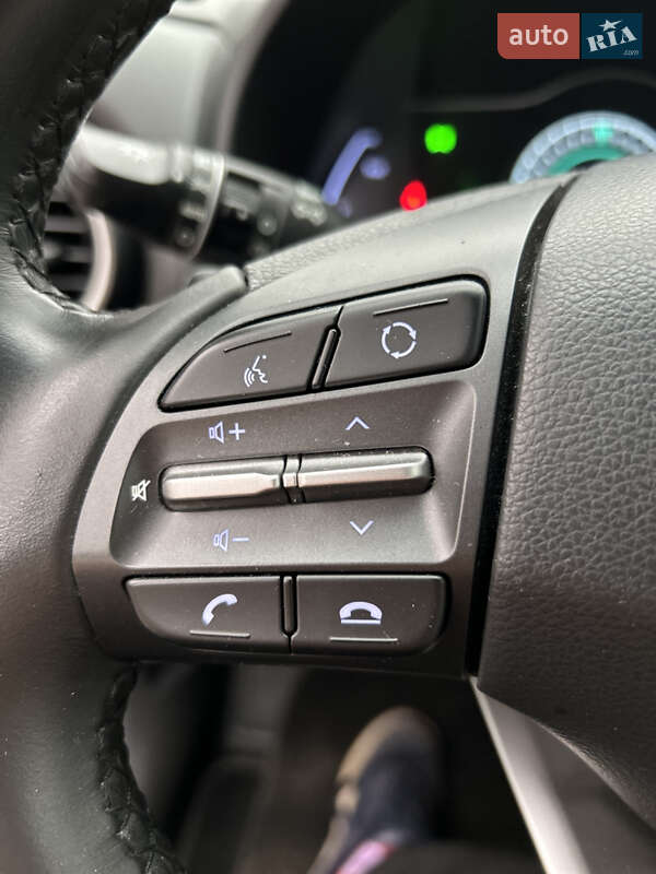 Позашляховик / Кросовер Hyundai Kona Electric 2020 в Дніпрі