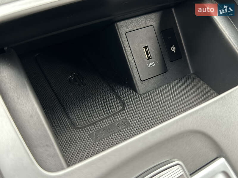 Внедорожник / Кроссовер Hyundai Kona Electric 2021 в Львове