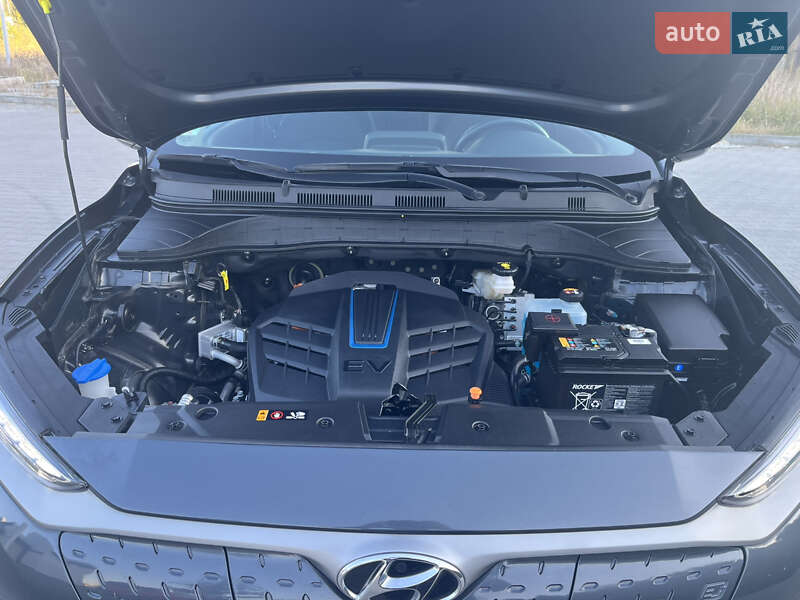 Внедорожник / Кроссовер Hyundai Kona Electric 2020 в Виннице
