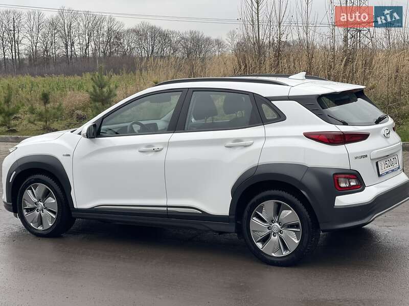Внедорожник / Кроссовер Hyundai Kona Electric 2020 в Ровно