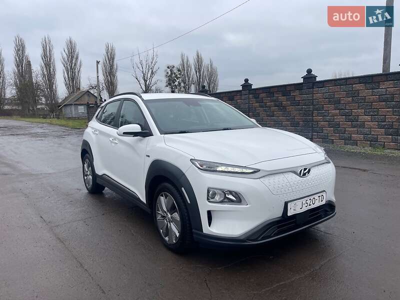 Внедорожник / Кроссовер Hyundai Kona Electric 2020 в Ровно