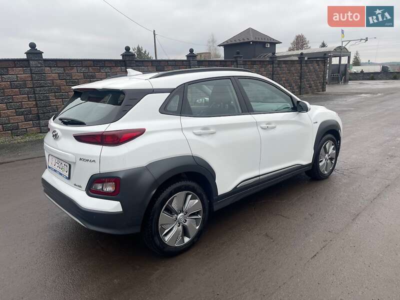 Внедорожник / Кроссовер Hyundai Kona Electric 2020 в Ровно
