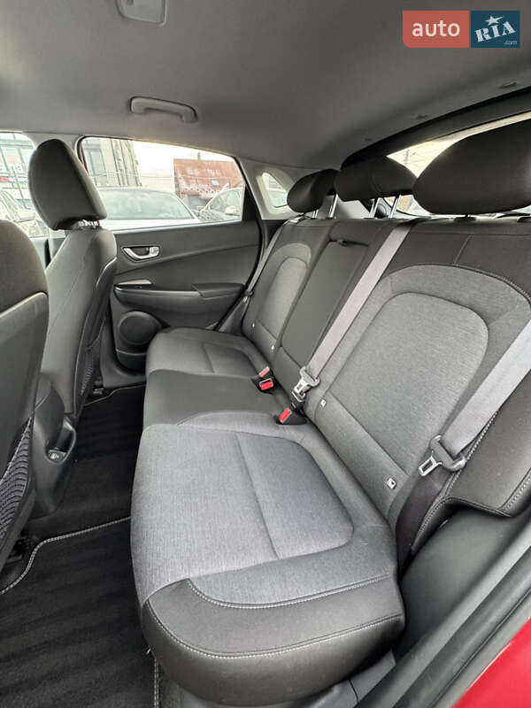 Внедорожник / Кроссовер Hyundai Kona Electric 2022 в Ивано-Франковске