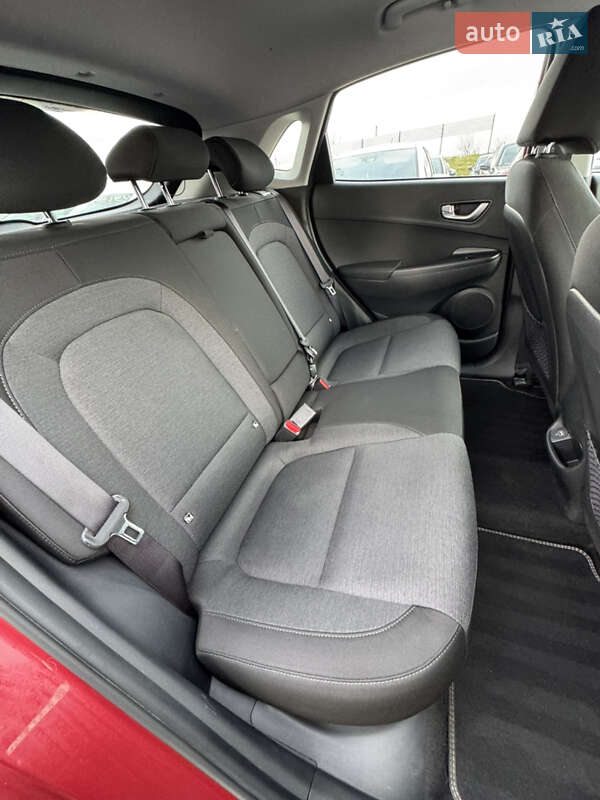 Внедорожник / Кроссовер Hyundai Kona Electric 2022 в Ивано-Франковске