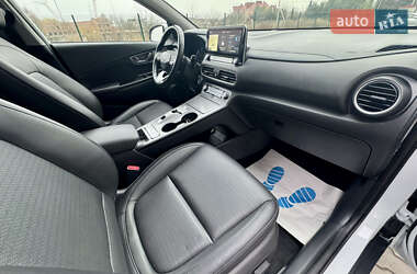 Внедорожник / Кроссовер Hyundai Kona Electric 2020 в Луцке