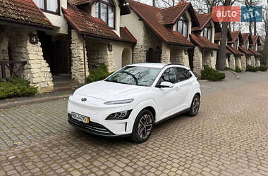 Позашляховик / Кросовер Hyundai Kona Electric 2021 в Львові