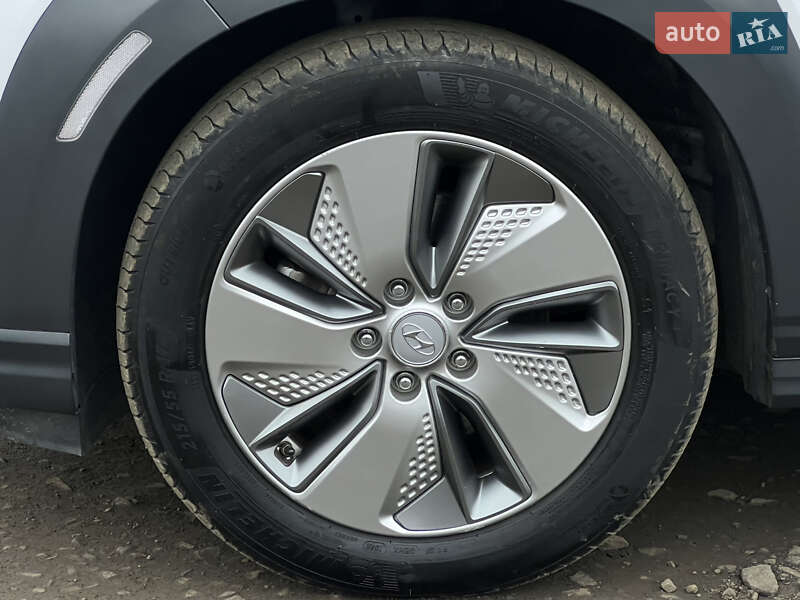 Внедорожник / Кроссовер Hyundai Kona Electric 2020 в Луцке фото 22 Внедорожник / Кроссовер Hyundai Kona Electric 2020 в Луцке