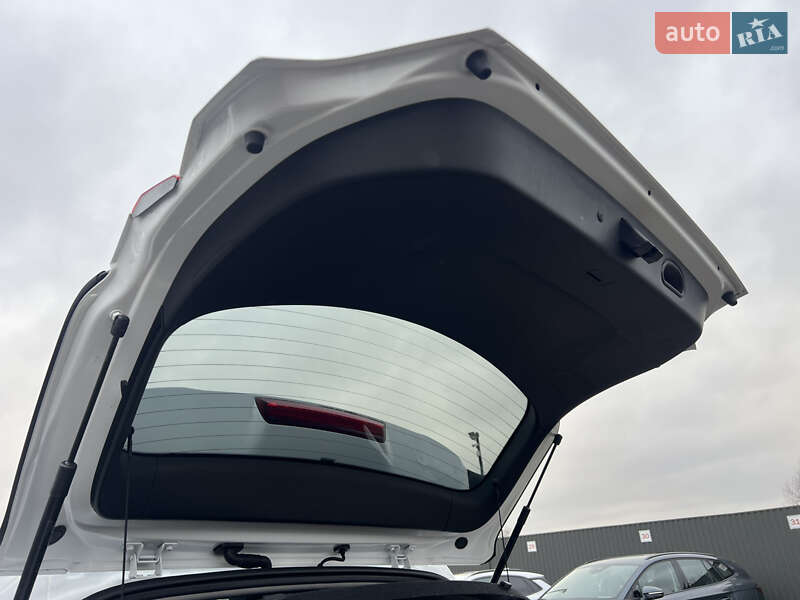 Внедорожник / Кроссовер Hyundai Kona Electric 2020 в Луцке фото 45 Внедорожник / Кроссовер Hyundai Kona Electric 2020 в Луцке