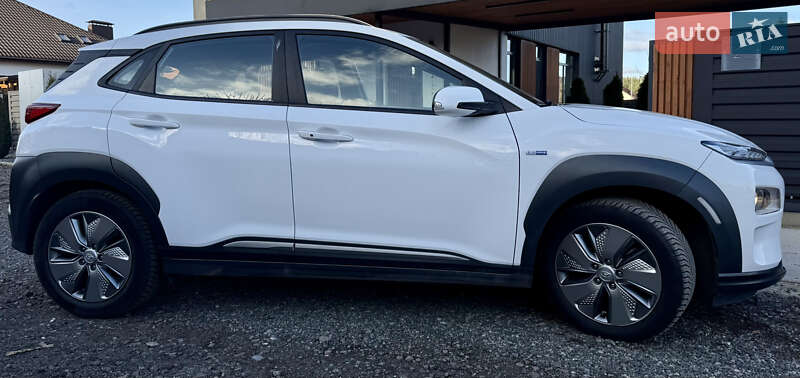 Внедорожник / Кроссовер Hyundai Kona Electric 2020 в Киеве фото 8 Внедорожник / Кроссовер Hyundai Kona Electric 2020 в Киеве
