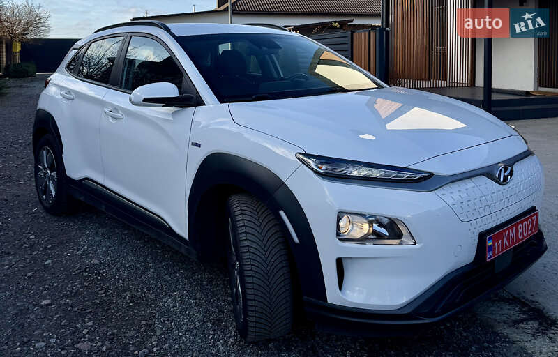 Внедорожник / Кроссовер Hyundai Kona Electric 2020 в Киеве фото 10 Внедорожник / Кроссовер Hyundai Kona Electric 2020 в Киеве