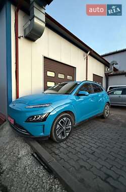 Позашляховик / Кросовер Hyundai Kona Electric 2022 в Бучі