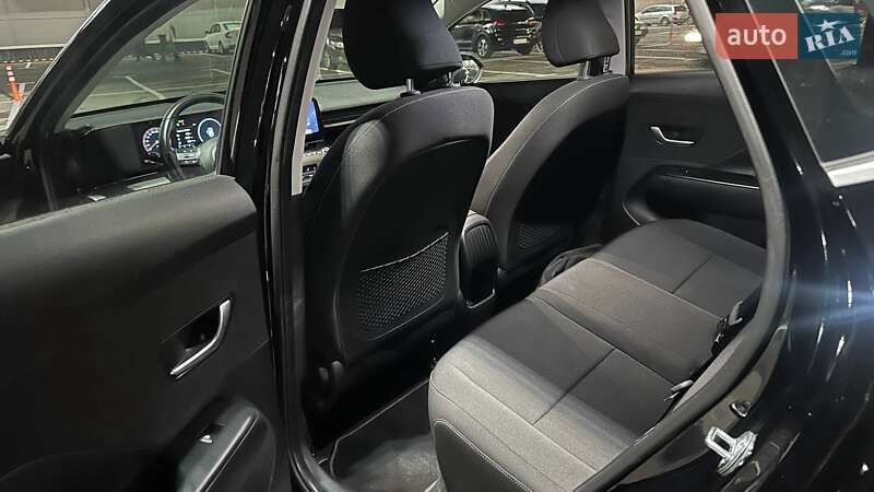 Позашляховик / Кросовер Hyundai Kona Electric 2023 в Рівному